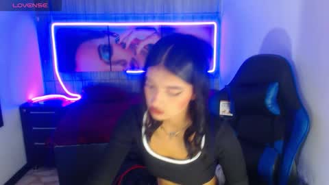 HONEY LUXE online show from February 8, 2026, 4:27 am