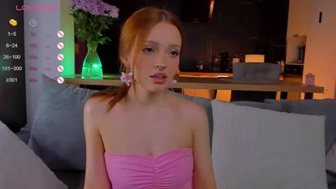 Lily and Michael online show from September 10, 2025, 3:01 pm