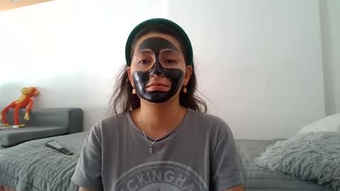 Mila K online show from February 7, 2025, 7:49 pm