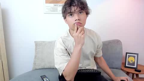 honeymoon_sariel online show from February 23, 2026, 1:41 pm