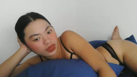 Snapshot of honeysakurahouse chatting on January 6, 2026, 10:56 pm SAKURA online show from January 6, 2026, 10:56 pm