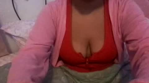 honeyyy89 online show from April 26, 2026, 2:20 am
