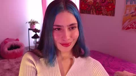    online show from December 18, 2024, 8:25 pm