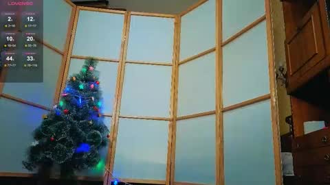 the perfectgirl online show from December 18, 2025, 8:04 pm