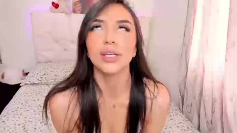 Snapshot of honney_bunny1 chatting on September 10, 2025, 3:56 pm Andrea online show from September 10, 2025, 3:56 pm