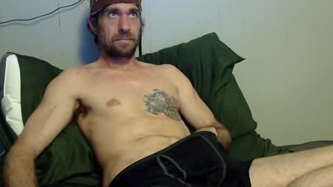 hoodedcricket online show from April 15, 2026, 9:48 pm