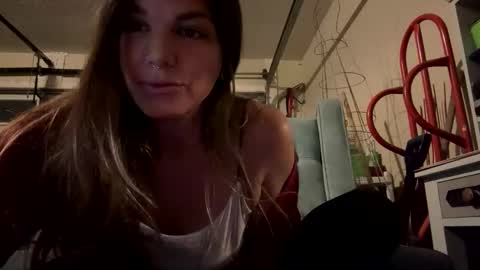 HoodHippy online show from March 17, 2026, 5:11 am