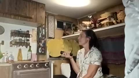 hoodoou online show from December 20, 2025, 5:03 am