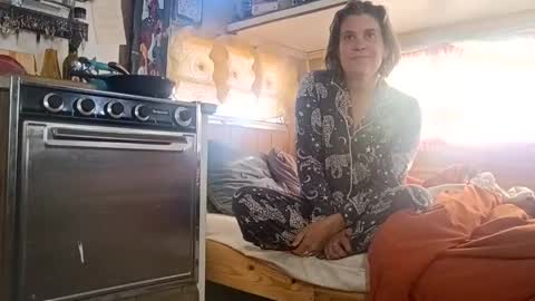 Snapshot of hoodoou chatting on May 20, 2026, 1:17 pm hoodoou online show from May 20, 2026, 1:17 pm