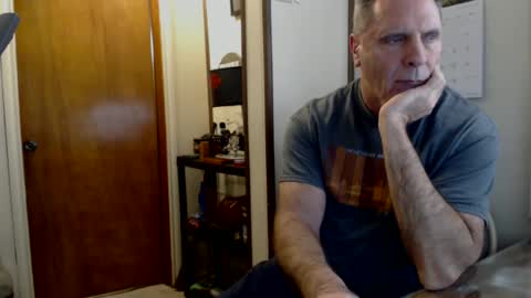 Snapshot of hoosierdadddy4u chatting on February 25, 2025, 3:16 pm Jayson online show from February 25, 2025, 3:16 pm