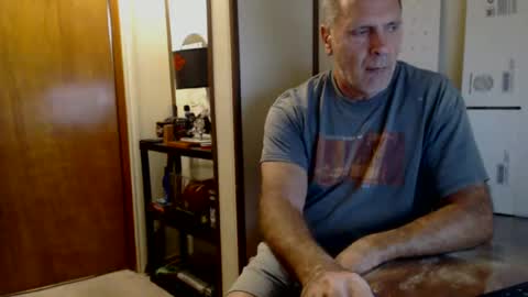 Snapshot of hoosierdadddy4u chatting on September 21, 2025, 1:24 pm Jayson online show from September 21, 2025, 1:24 pm