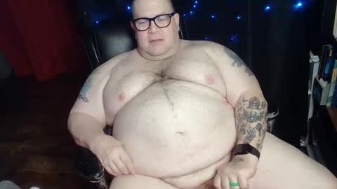 Snapshot of hoosierdaddyxl chatting on December 16, 2024, 5:38 am Sir online show from December 16, 2024, 5:38 am