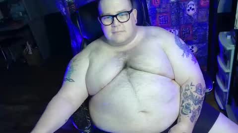 Snapshot of hoosierdaddyxl chatting on October 6, 2025, 8:50 pm Sir online show from October 6, 2025, 8:50 pm