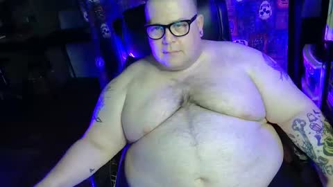 Snapshot of hoosierdaddyxl chatting on October 15, 2025, 4:12 am Sir online show from October 15, 2025, 4:12 am