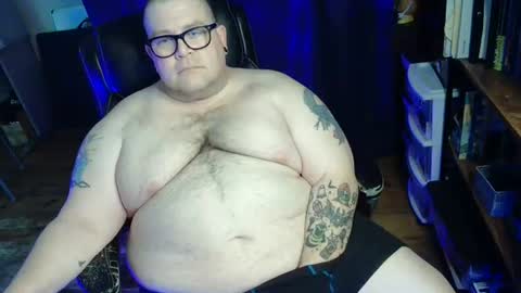 Snapshot of hoosierdaddyxl chatting on July 21, 2026, 5:37 pm Sir online show from July 21, 2026, 5:37 pm
