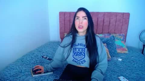 Snapshot of hoot_alicee chatting on October 29, 2025, 10:00 pm ONLYFANS online show from October 29, 2025, 10:00 pm