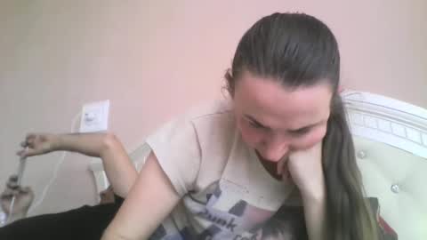hootloove69 online show from May 3, 2026, 1:39 pm
