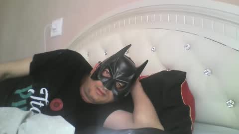 hootloove69 online show from May 4, 2026, 12:12 pm