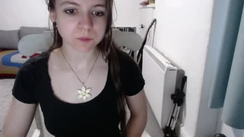 Snapshot of hope_xo chatting on May 21, 2026, 7:32 pm Hope online show from May 21, 2026, 7:32 pm