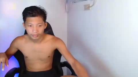 Snapshot of horny_asianmoreno chatting on September 22, 2025, 9:00 am ROGER online show from September 22, 2025, 9:00 am