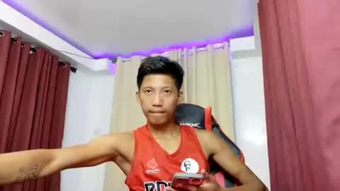 Snapshot of horny_asianmoreno chatting on October 28, 2025, 12:19 pm ROGER online show from October 28, 2025, 12:19 pm