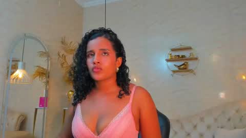 Snapshot of horny_curlss chatting on June 29, 2026, 3:46 am Horny Curls online show from June 29, 2026, 3:46 am