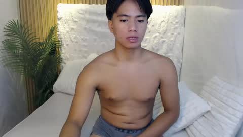 Snapshot of horny_jamesxx chatting on April 30, 2026, 12:17 am cum boy james online show from April 30, 2026, 12:17 am