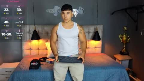 horny_nick18 online show from October 18, 2025, 12:06 pm