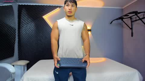 Snapshot of horny_nick18 chatting on April 21, 2026, 11:27 am horny_nick18 online show from April 21, 2026, 11:27 am