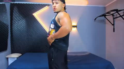 Snapshot of horny_nick18 chatting on April 24, 2026, 11:45 am horny_nick18 online show from April 24, 2026, 11:45 am
