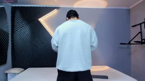 Snapshot of horny_nick18 chatting on April 28, 2026, 1:27 pm horny_nick18 online show from April 28, 2026, 1:27 pm
