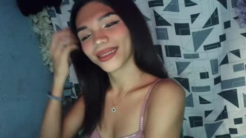 Snapshot of horny_rhiana chatting on April 25, 2026, 5:32 am Rhiana online show from April 25, 2026, 5:32 am