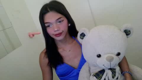 Snapshot of horny_rhiana chatting on May 22, 2026, 3:35 am Rhiana online show from May 22, 2026, 3:35 am