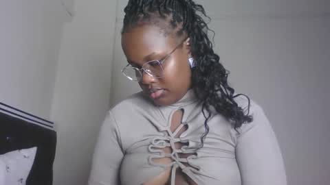 Snapshot of horny_sexxy_babe chatting on April 26, 2026, 12:58 pm Lucy online show from April 26, 2026, 12:58 pm