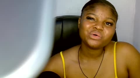 Snapshot of horny_slut0 chatting on April 4, 2026, 7:33 pm Thelma online show from April 4, 2026, 7:33 pm