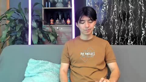 Alex and Camilo online show from April 12, 2026, 2:33 pm