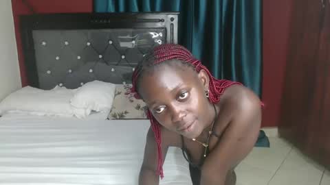 Snapshot of hornybella4 chatting on February 10, 2025, 3:57 am Bella online show from February 10, 2025, 3:57 am