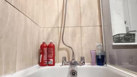 Snapshot of hornybiker1987 chatting on December 19, 2025, 8:05 pm hornybiker1987 online show from December 19, 2025, 8:05 pm