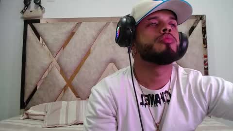 Snapshot of hornygirl_20000 chatting on September 17, 2025, 2:35 am hornygirl_20000 online show from September 17, 2025, 2:35 am