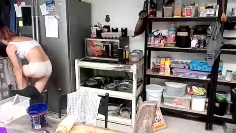 Nix  D online show from November 10, 2025, 7:07 am