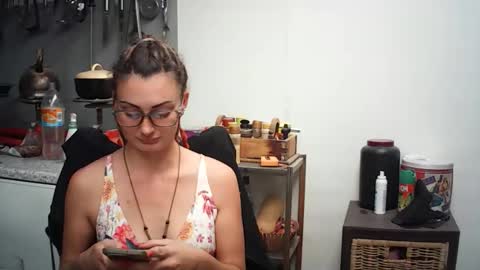 Snapshot of hornyhippies0080 chatting on May 27, 2026, 1:19 pm Nix D online show from May 27, 2026, 1:19 pm