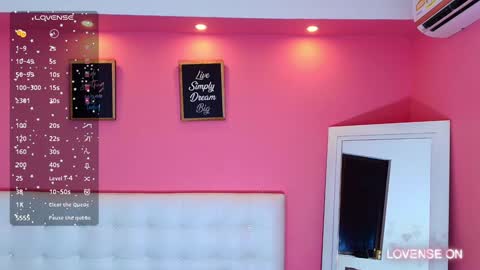 Valentina  online show from December 9, 2024, 12:51 pm