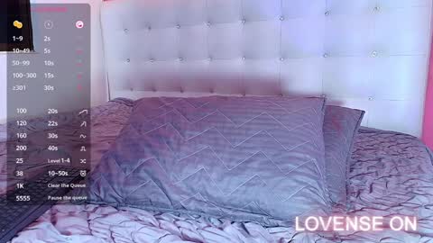 Valentina  online show from December 27, 2024, 12:34 pm