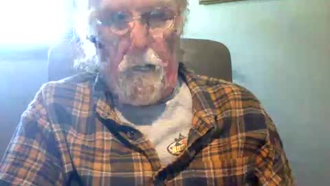Snapshot of hornyinohio9 chatting on May 3, 2026, 3:18 pm HornyInOhio9 online show from May 3, 2026, 3:18 pm