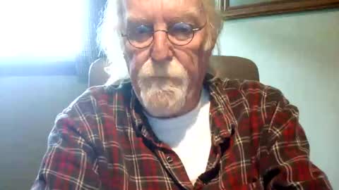 Snapshot of hornyinohio9 chatting on May 9, 2026, 1:27 pm HornyInOhio9 online show from May 9, 2026, 1:27 pm
