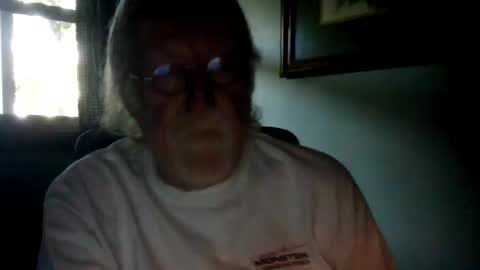 Snapshot of hornyinohio9 chatting on June 4, 2026, 11:05 am HornyInOhio9 online show from June 4, 2026, 11:05 am