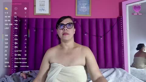 Natasha  online show from February 6, 2026, 6:33 pm