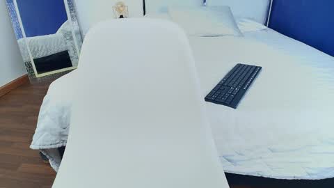 Snapshot of hornylittledaughter chatting on February 10, 2025, 7:49 pm Ambar online show from February 10, 2025, 7:49 pm