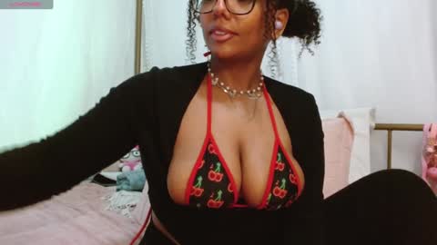 Horny Little Honey online show from January 21, 2025, 3:32 pm