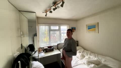 Snapshot of hornylondo chatting on November 7, 2025, 9:09 am Hornylondon online show from November 7, 2025, 9:09 am